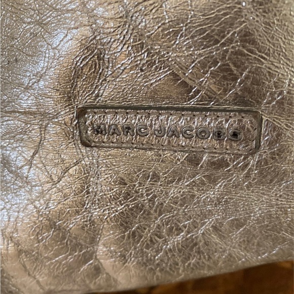 MARC JACOBS SILVER TOTE - Picture 3 of 7